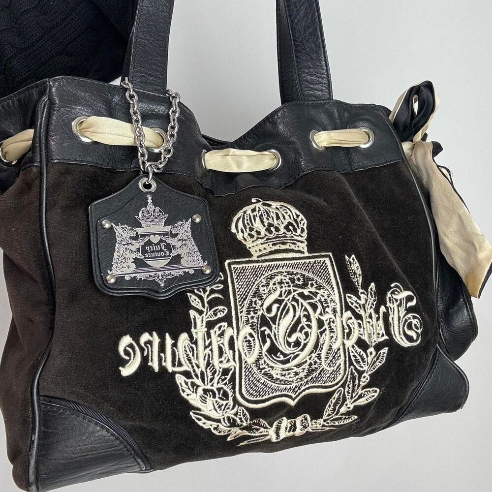Juicy Couture Vintage Y2K Black Velour Daydreamer Shoulder Bag with bow detail - Picture 5 of 8